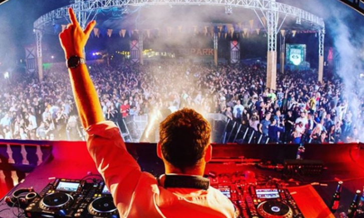 Xaverius Funk tijdens LakeDance 2019 // instagram: @xaveriusfunk